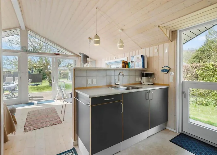 R956-rodvig-laerkevej-8 * Rødvig