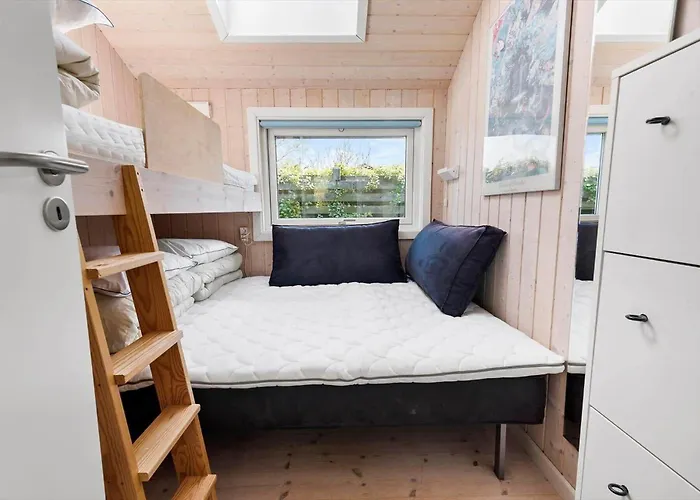 Ferienhaus R956-rodvig-laerkevej-8 *